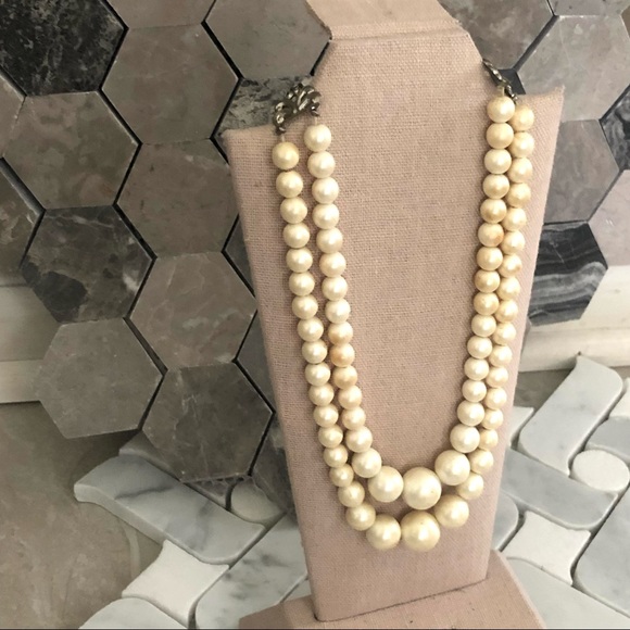 Vintage Jewelry - Vintage Pearl Double Layered Necklace